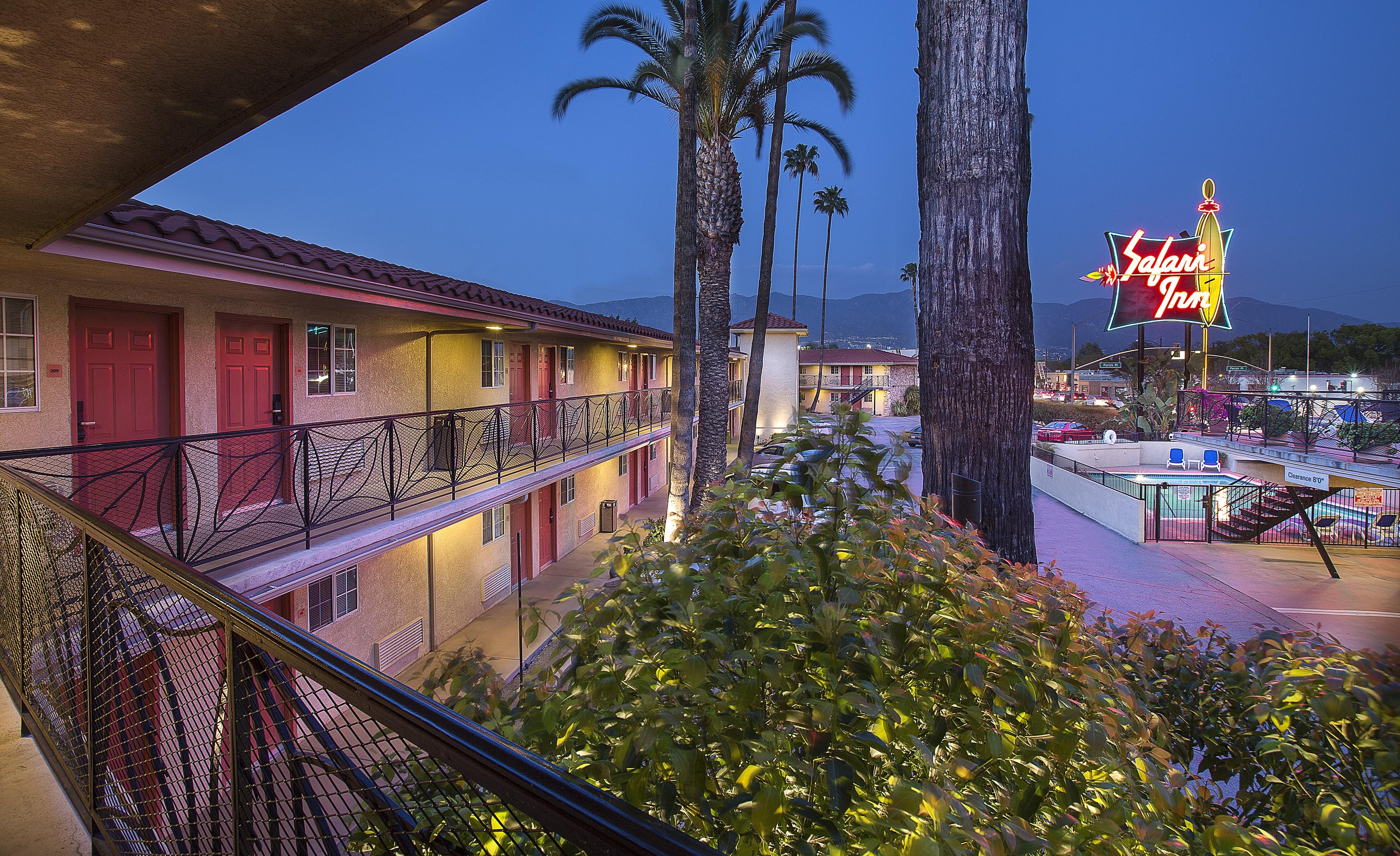 Safari Inn, A Coast Hotel Burbank Extérieur photo
