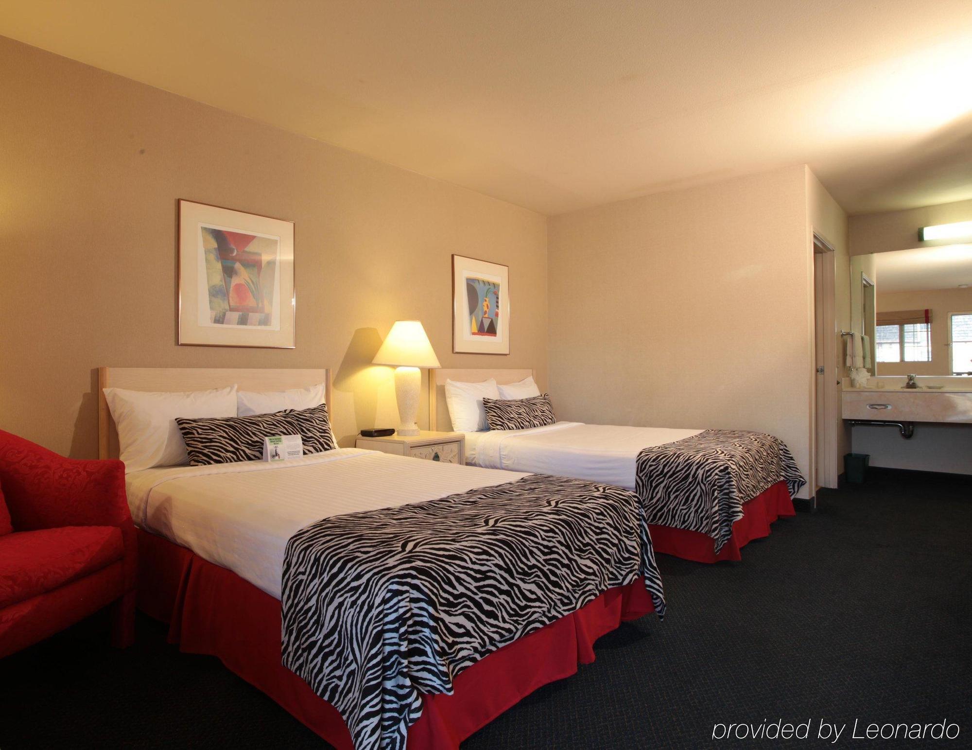 Safari Inn, A Coast Hotel Burbank Extérieur photo